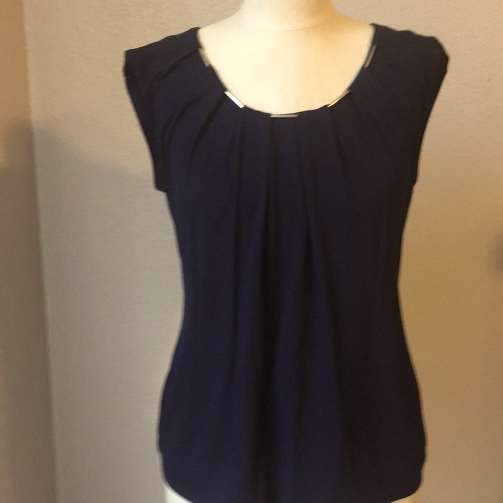 WHBM Chain Detail Top